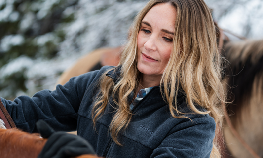 Why Women Feel the Cold More Intensely Than Men and How to Get Warm Efficiently