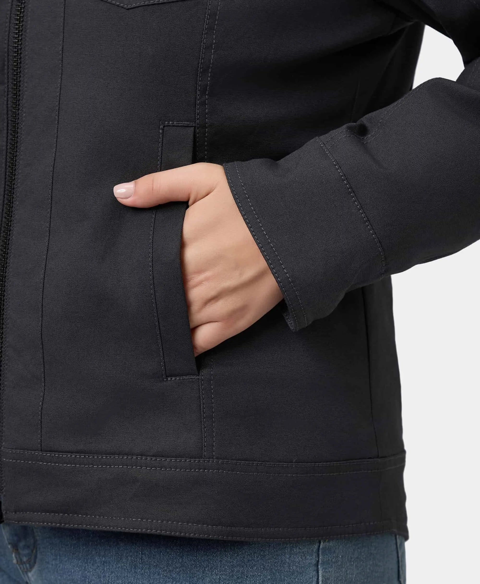 Snap-close hand pockets