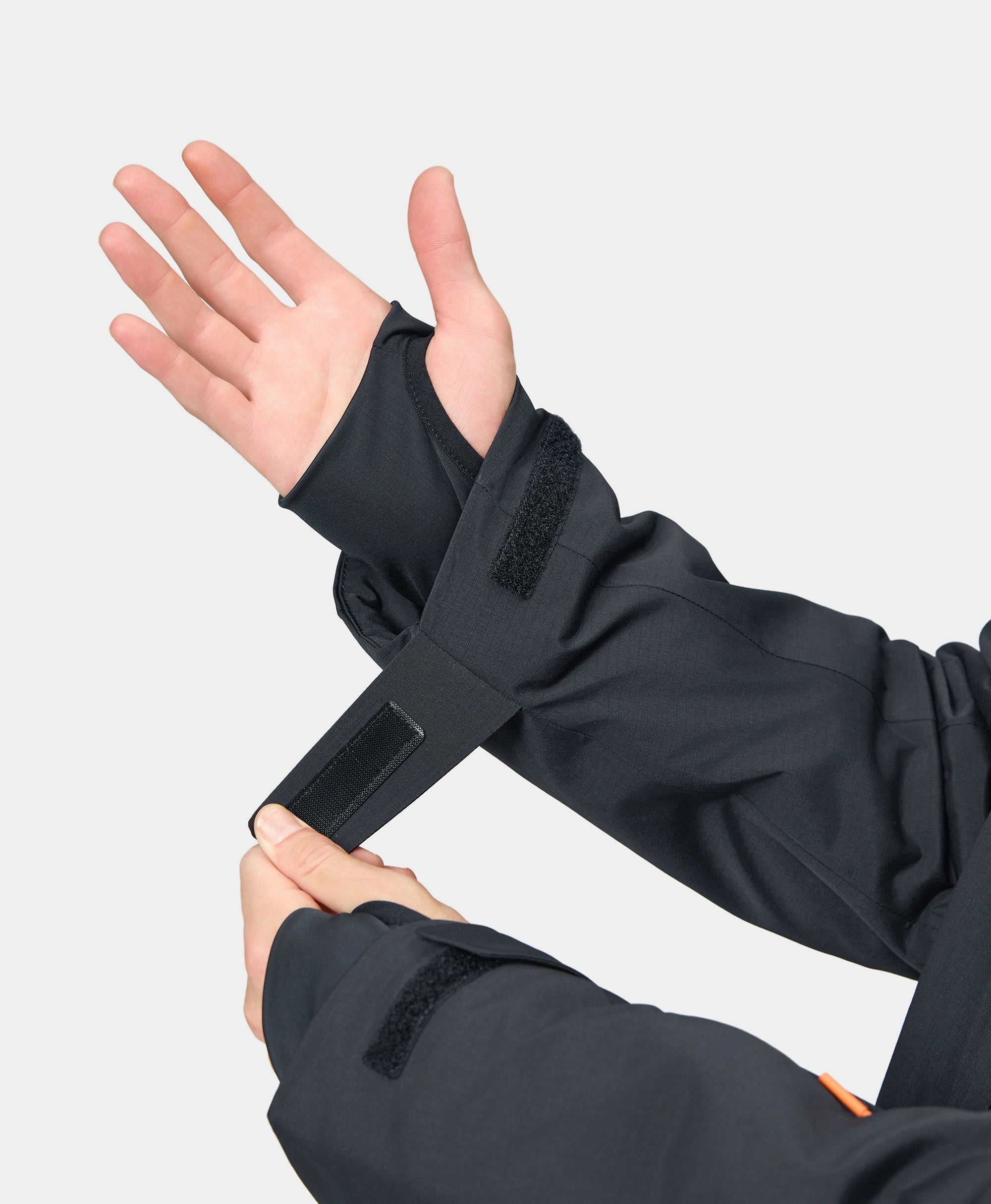 Thumbhole cuff gaiters