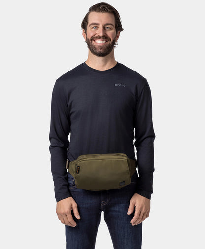 model with bag front view