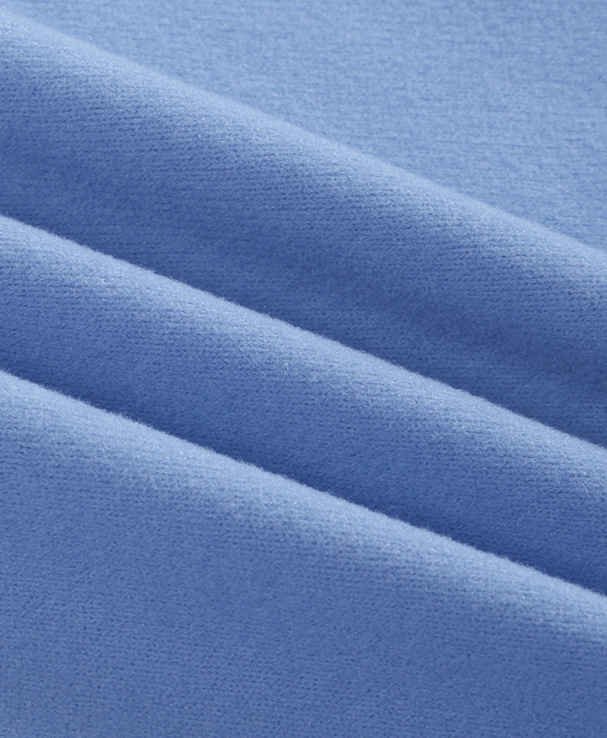 Woven fabric for wearing smoothly