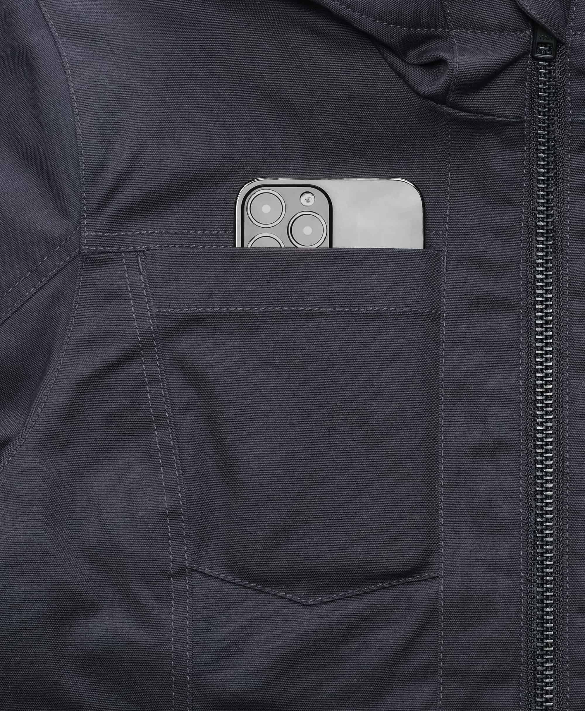 drop-in chest pockets