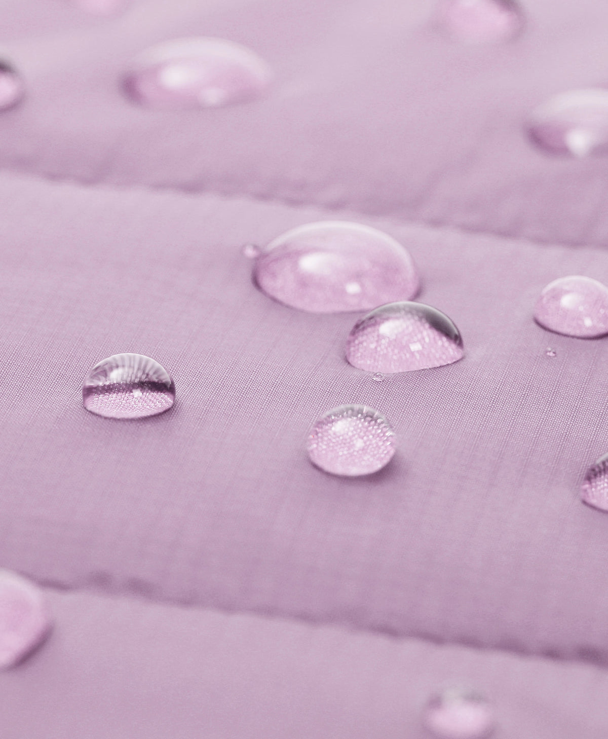 Water-repellent nylon ripstop shell