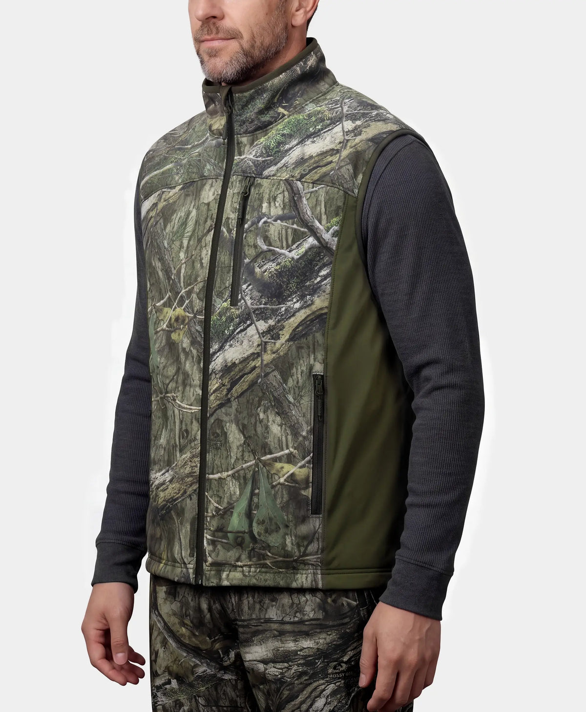 High-stretch softshell fabric with flexible side panels