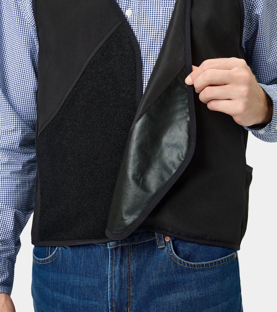 Model front view （unfolding the vest）