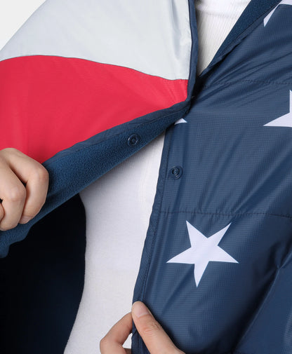 plastic snaps, allowing it to be fastened and worn as a shawl.