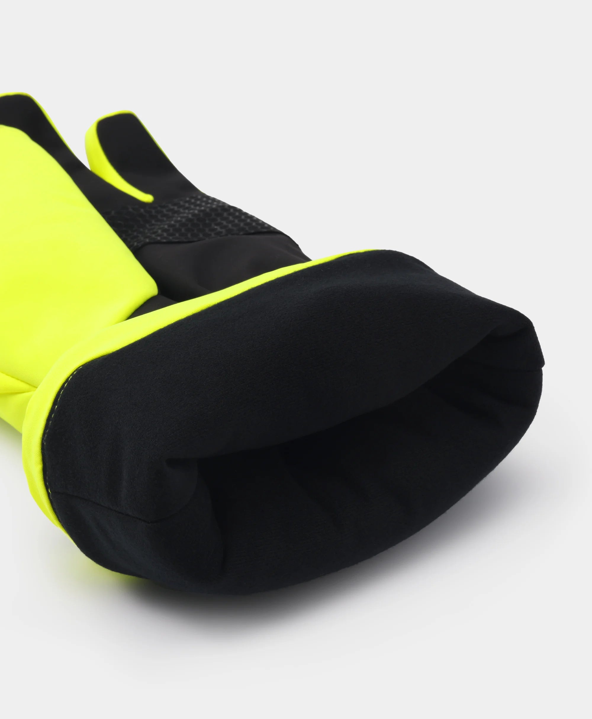 anti-static and soft fleece lining