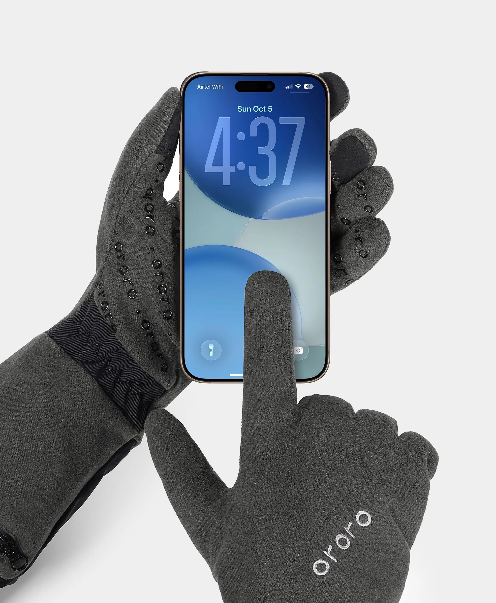The touch-screen compatible fabric
