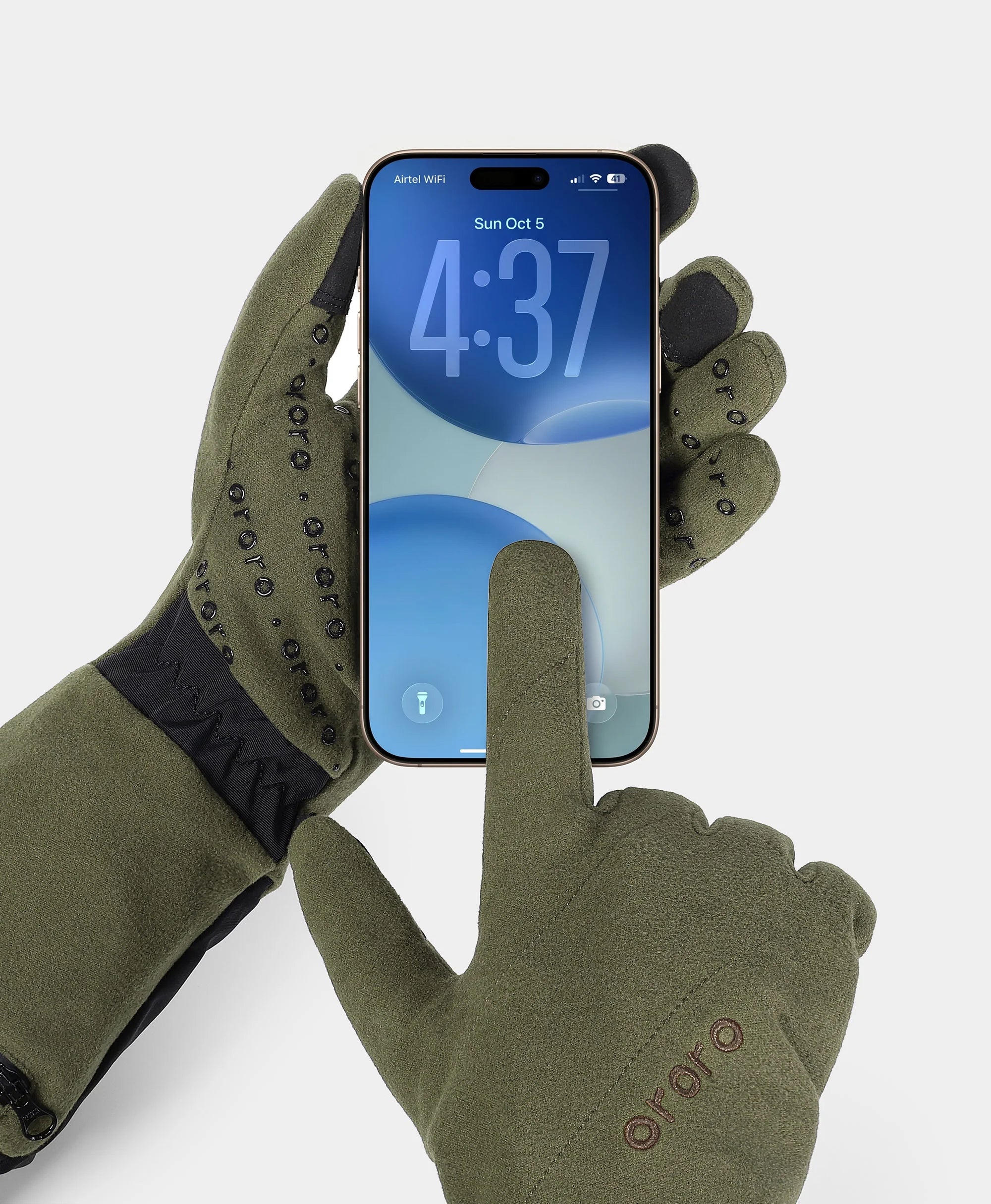 The touch-screen compatible fabric