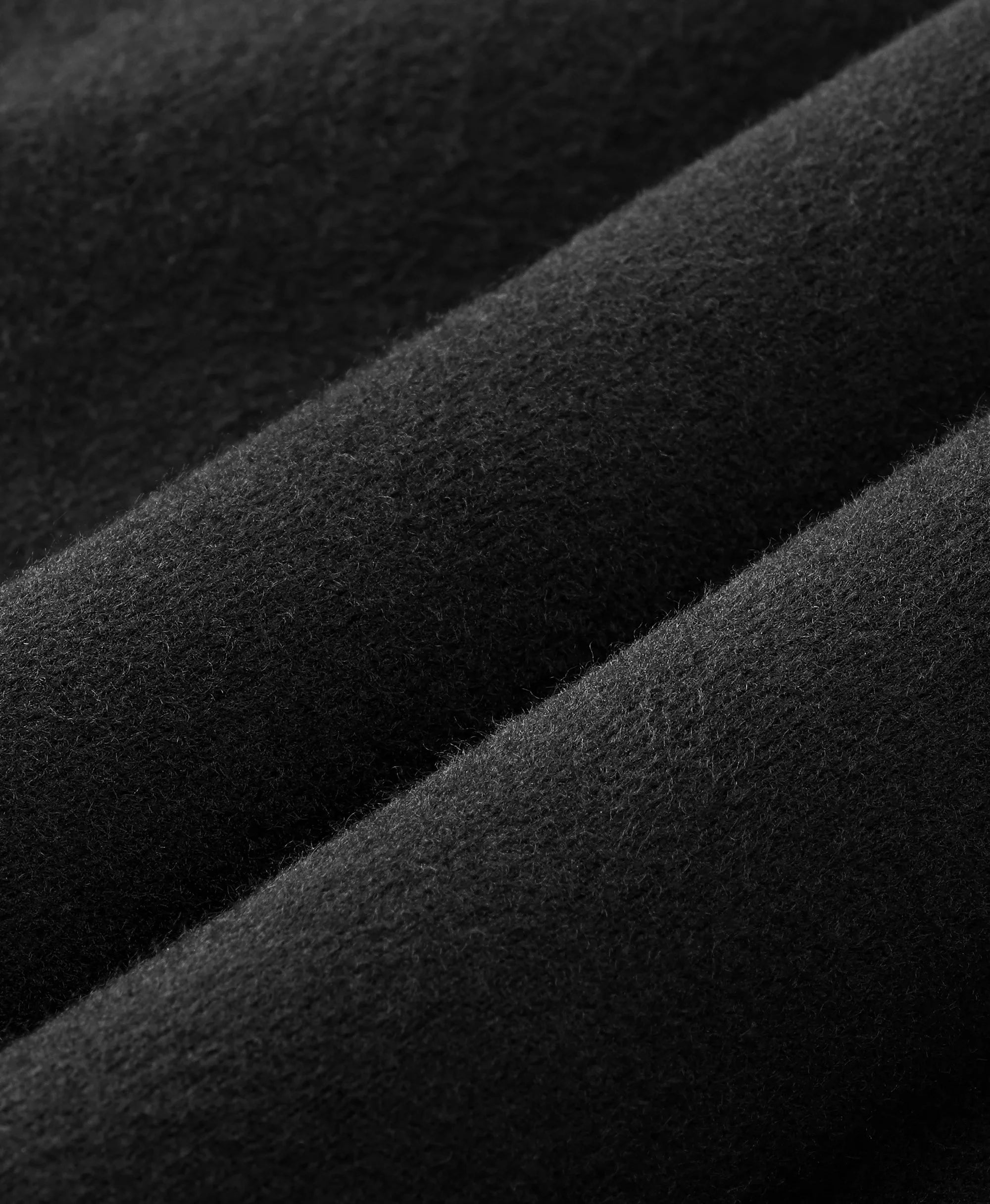 the soft brushed lining keeps it comfortable on your skin