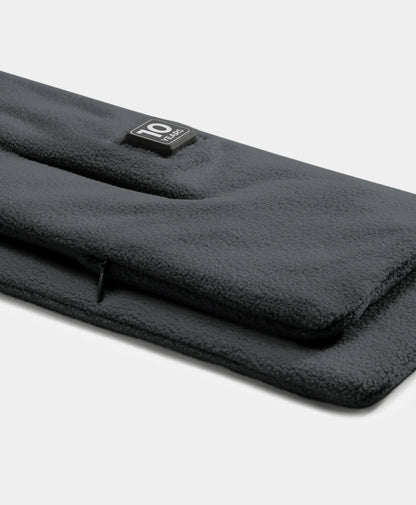 3M™ Thinsulate™ Insulation provides lightweight warmth