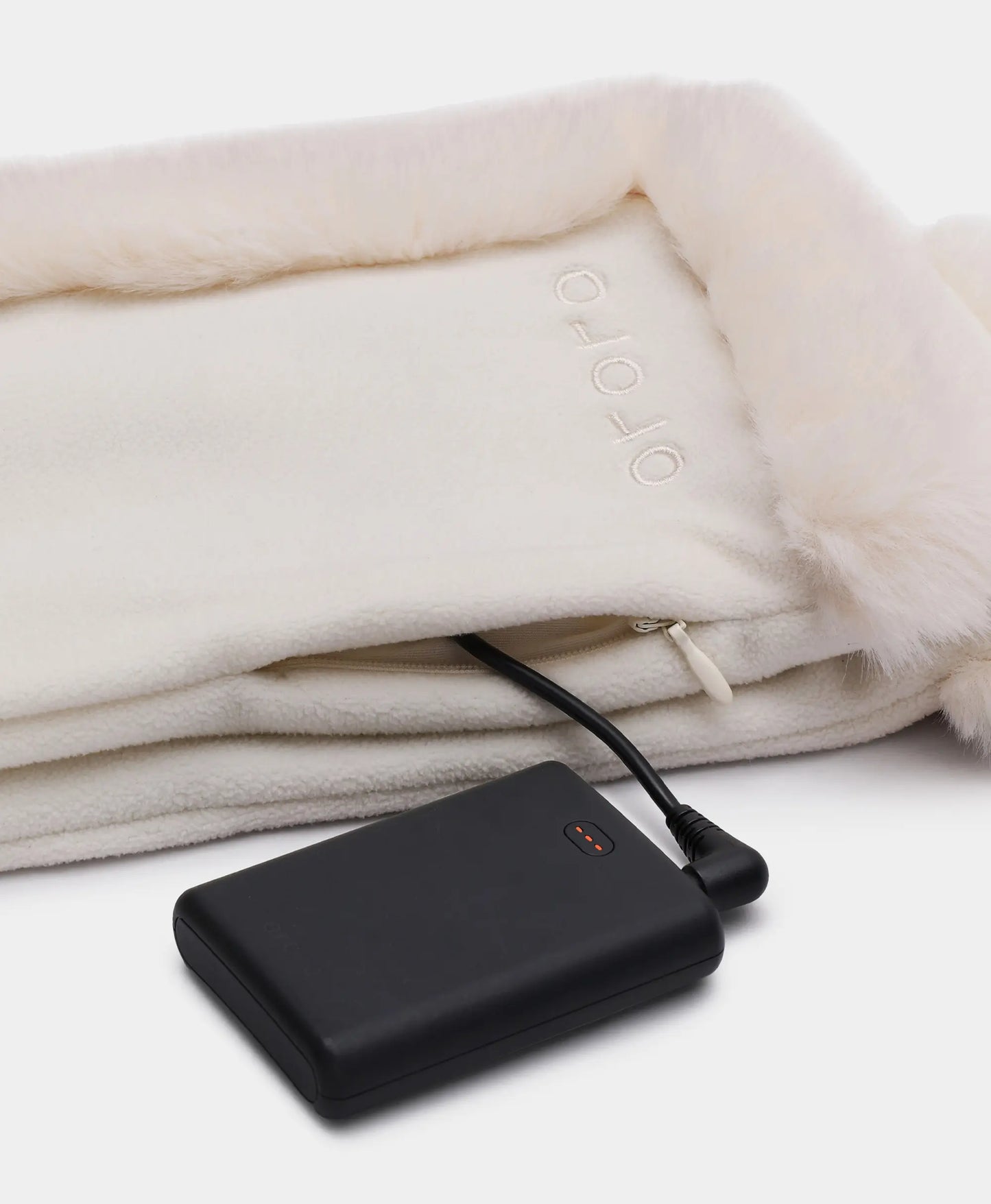 battery pocket with zipper