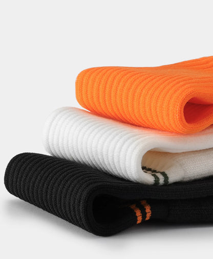 Minimalist design and three color options